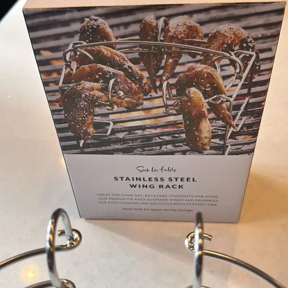 Sur la table wing rack new with tags, stainless steel, great gift your cook.